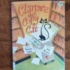Clarence the Copy Cat Soft Cover Kids Book By Patricia Lakin Former Library Copy